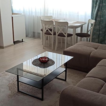 Appartamento Apartament Mony- Mamaia Nord Năvodari Esterno foto